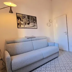 https://la-casa-di-bibi.emilia-romagnahotels.net